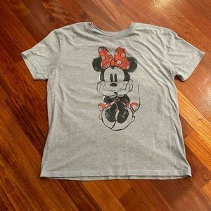 Minnie Mouse tshirt